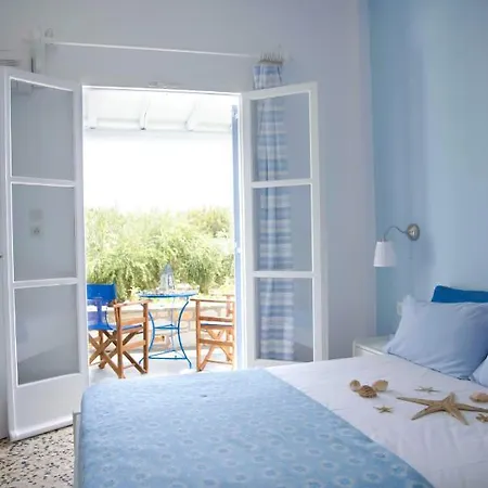 Flora & Agelos Studios Apartment Chrisi Akti (Paros)