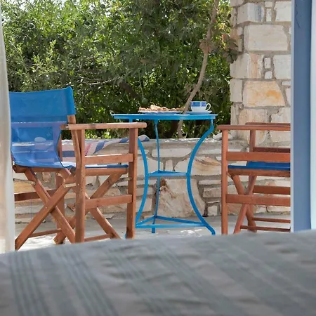 Flora & Agelos Studios Chrisi Akti (Paros)