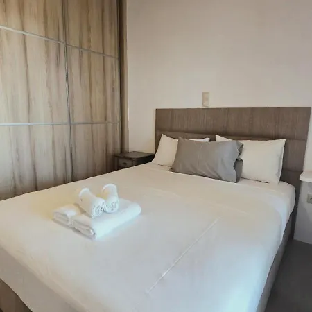 Flora & Agelos Studios Apartment Chrisi Akti (Paros)
