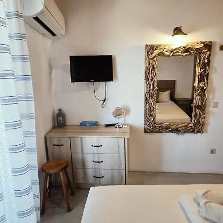 Lejlighed Flora & Agelos Chrisi Akti (Paros)