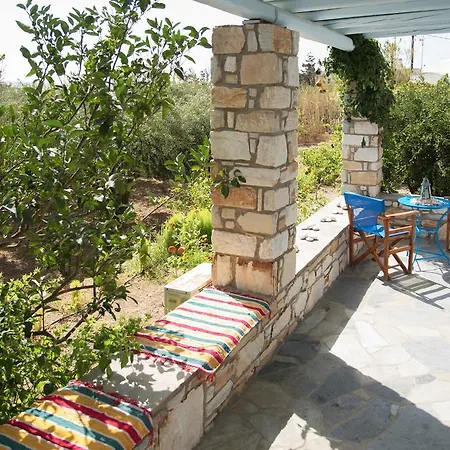 Flora & Agelos Studios Chrisi Akti (Paros)
