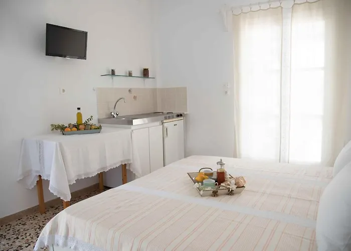 Flora & Agelos - Paros * 克里希阿克提